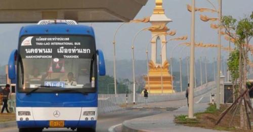 Thailand plans to open a bus route connecting Laos - Vietnam