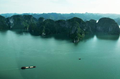 Four must-try experiences on Ha Long Bay